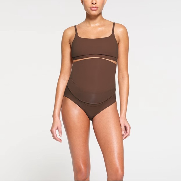 Skims FITS EVERYBODY MATERNITY PUMPING SCOOP BRALETTE
JASPER / S - Picture 3 of 9